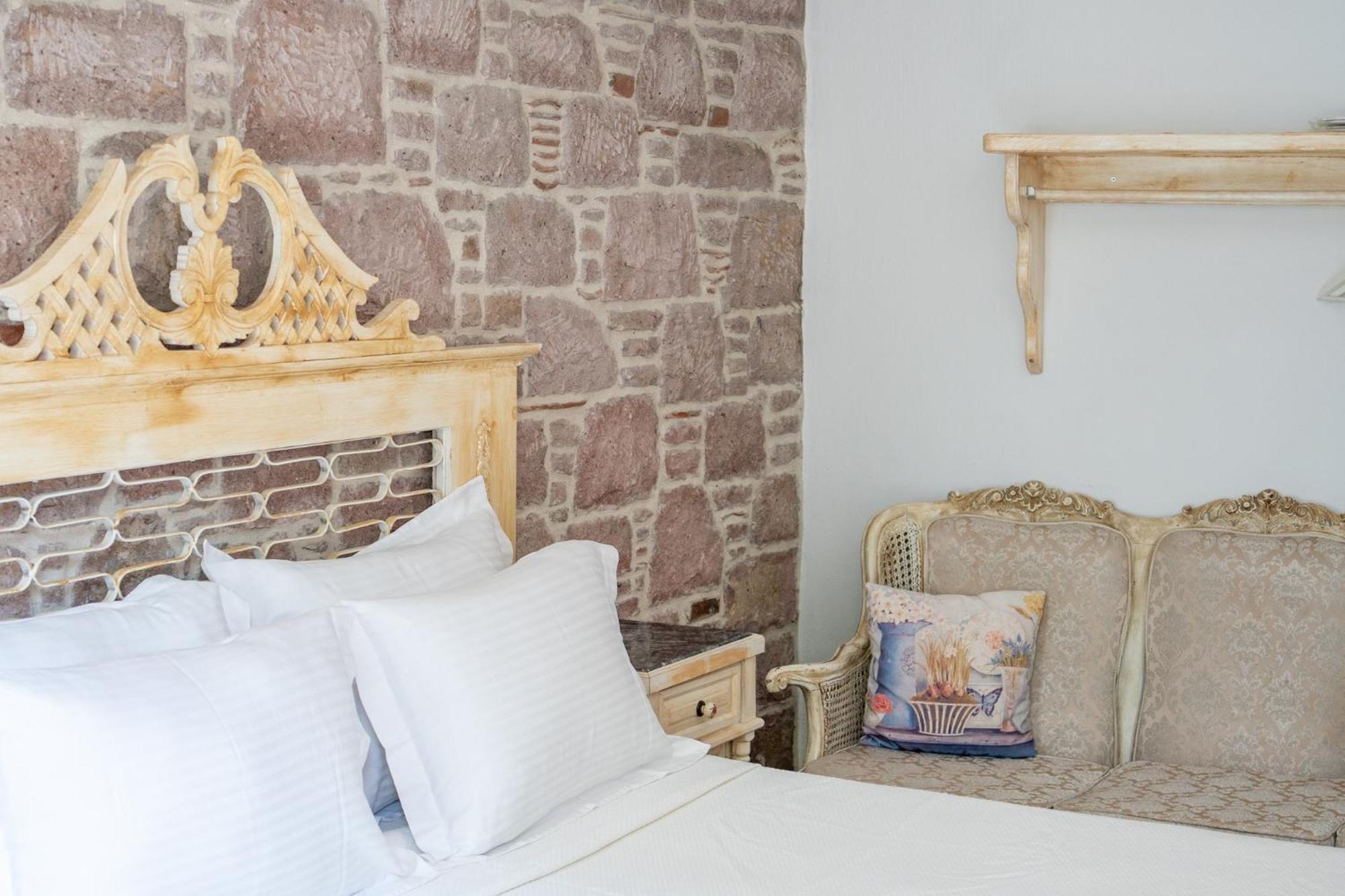 Cunda Mor Limon Otel Ayvalı Exteriör bild