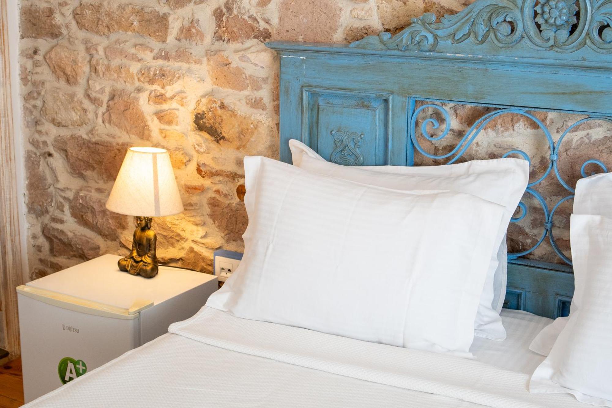 Cunda Mor Limon Otel Ayvalı Exteriör bild