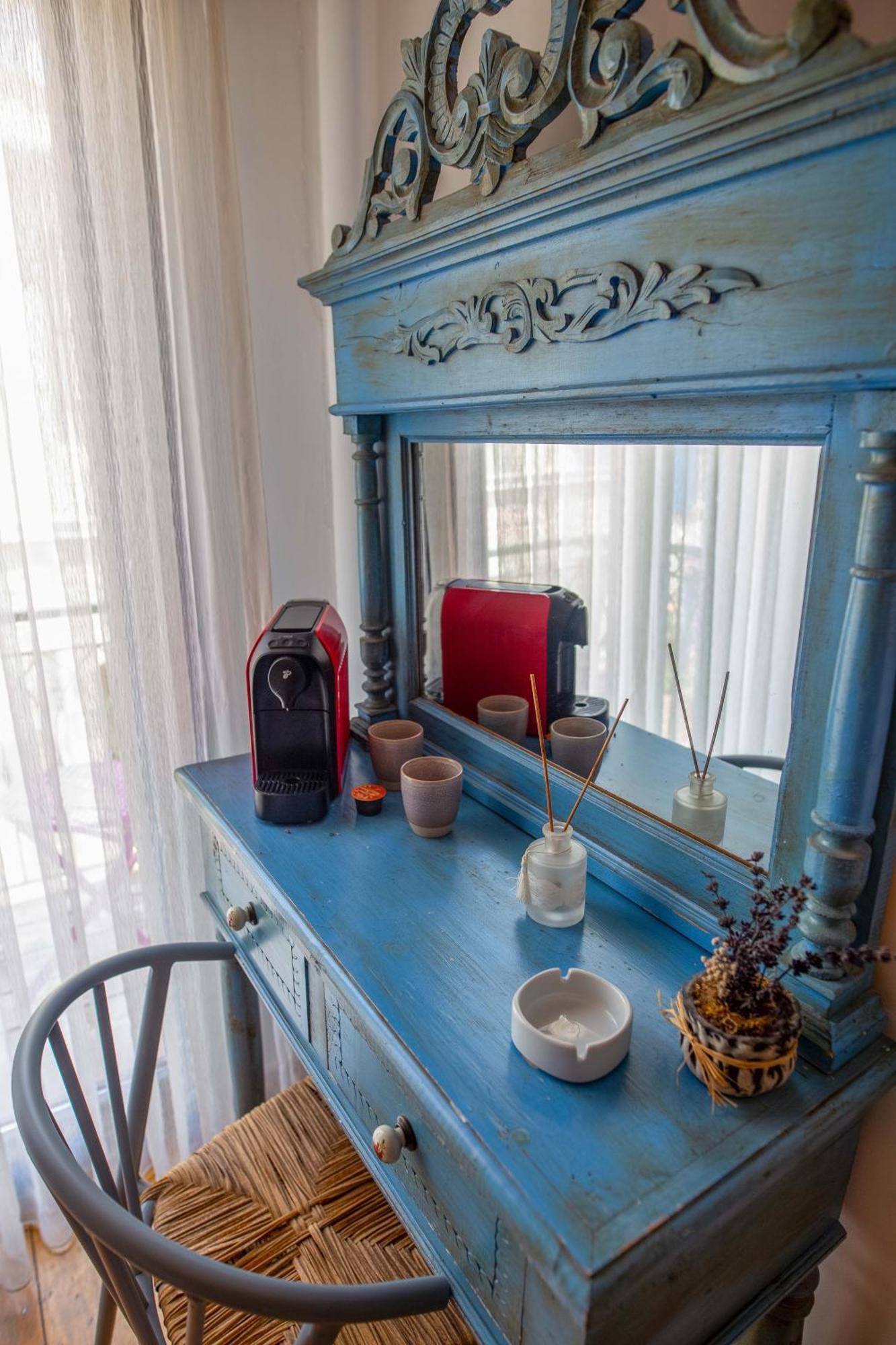 Cunda Mor Limon Otel Ayvalı Exteriör bild